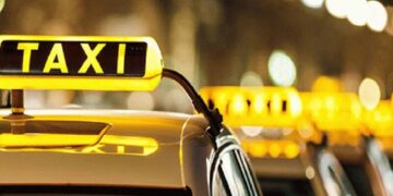 تاکسیرانان کیش به اعتراض خود پایان دادند