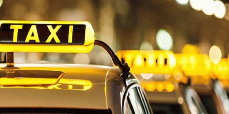 تاکسیرانان کیش به اعتراض خود پایان دادند