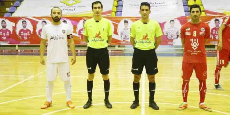 آغاز طوفانی و پرگل گروه دوم لیگ دسته دوم فوتسال باشگاه های کشور در بندرعباس