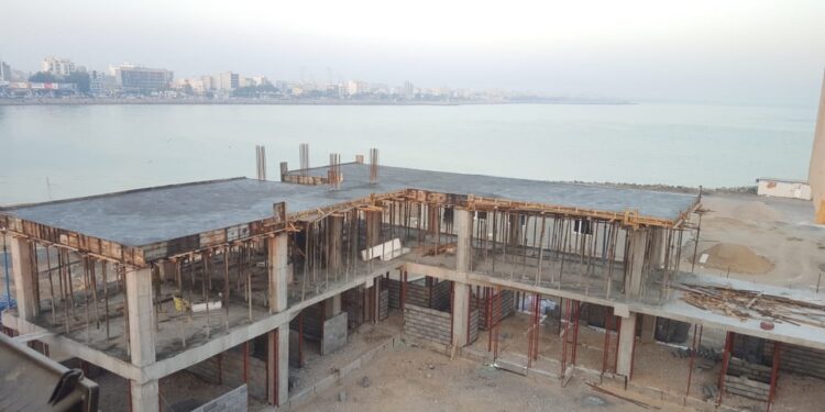 مدیر بنادر شرق استان  ساختمان مرجع دریایی جاسک تا پایان سال به بهره برداری می رسد