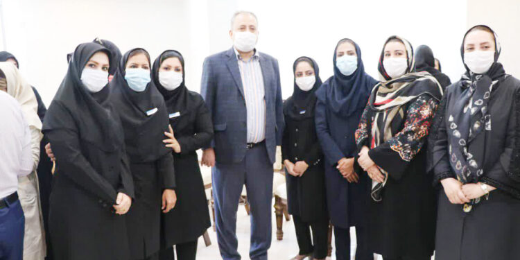 رئیس اتاق بازرگانی بندرعباس در آئین آغاز به کار کانون زنان بازرگان: شعار نمی دهیم عمل می کنیم