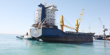 شناور4هزارتنی برای تعمیرات وارد ایزوایکو شد