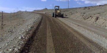 جاده روستای عبد ترمیم می شود
