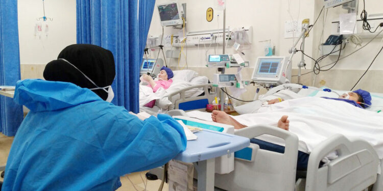 ۱۰۵ مبتلا به کرونا در بیمارستانهای هرمزگان بستری هستند