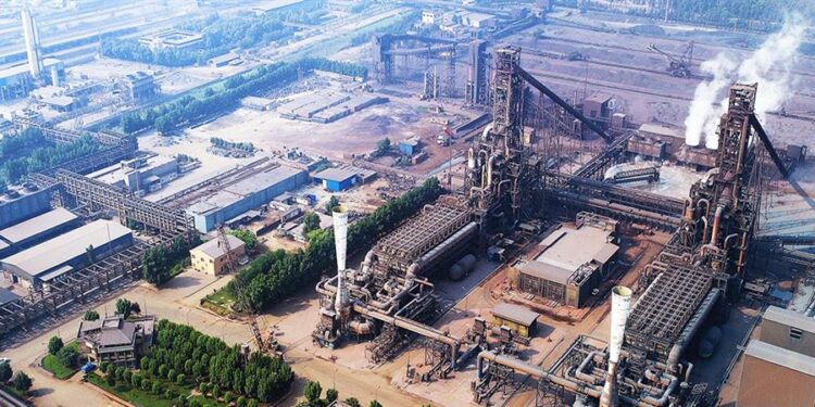 مدیر کل اداره کار تعاون و رفاه اجتماعی استان هرمزگان: فولاد هرمزگان نماد فرهنگ کار است