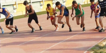 دونده ها به مناسبت دهه مبارک فجر دویدند