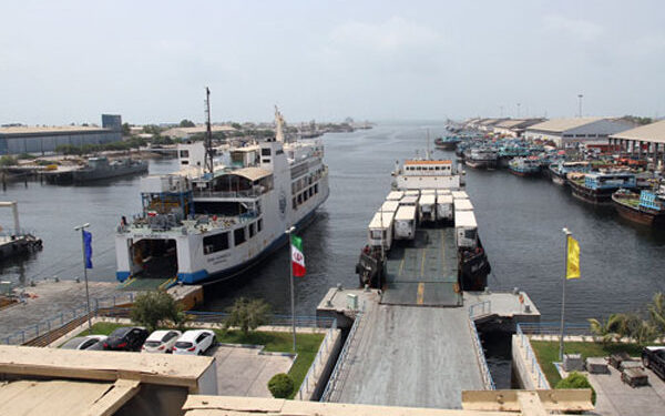 گزارش ندای هرمزگان در کمسییون دریایی مجلس مطرح شد: دستگاه های نظارتی به رانت ایجاد شده در حمل کالاهای صادراتی توسط لندیگ کرافت ها ورود کنند