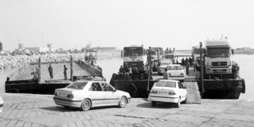 کاهش عوارض ورودی به جزیره قشم؛ دستگاه قضا ترمز عوارض های نامشخص در اسکله پل را کشید