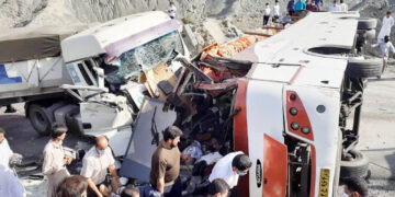 تصادف مرگبار اتوبوس در محور رودان