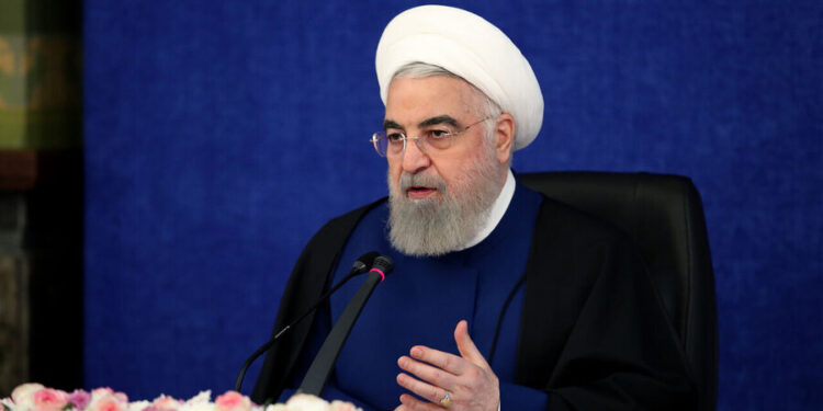 روحانی: دو هفته آینده حساس است | شرایط کرونا در ۱۸ استان مساعد نیست