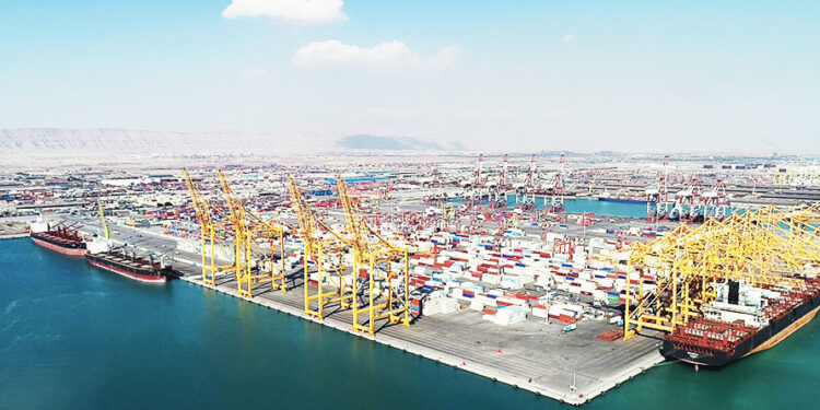 رشد 6درصدی سوخت رسانی به کشتی ها در بندرشهید رجایی