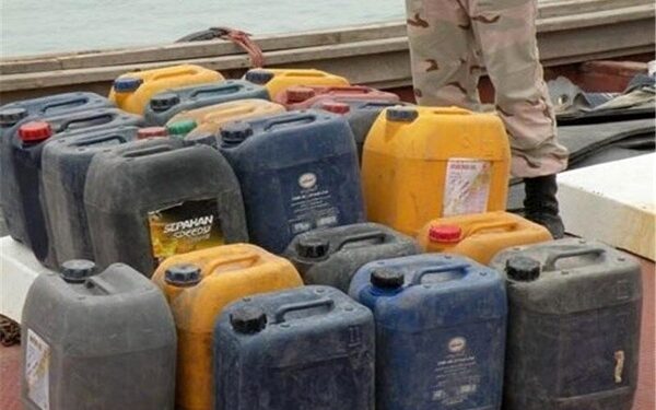 کشف 12هزار لیترسوخت قاچاق در بندرعباس