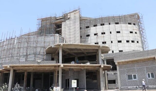 بزرگترین بیمارستان بندرعباس تیرماه افتتاح می شود