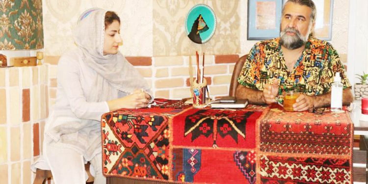 گفتگو با استاد حسین پرنیا