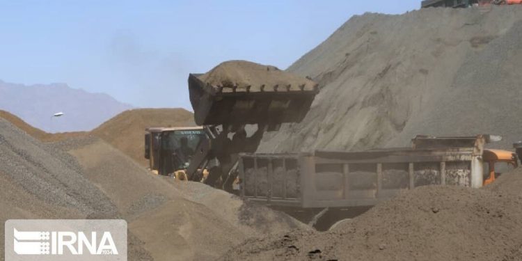 تمدید مزایده ۲۱۶ معدن هرمزگان تا پنجم تیرماه امسال