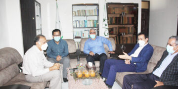 بررسی سیاست های رسانه ای در بازدید معاون مطبوعاتی از روزنامه ندای هرمزگان