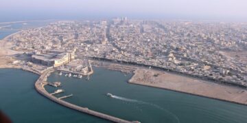 هرمزگان محروم از منابع بانک های مناطق آزاد و قرارداد بیمه ای شرکت های بزرگ