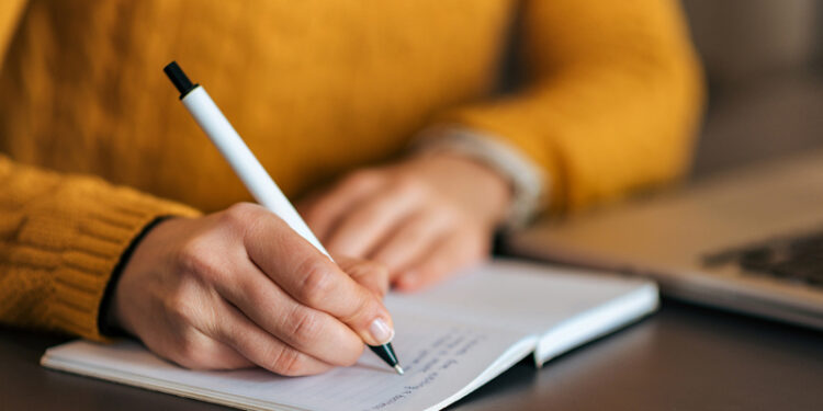 چرا باید بنویسیم؟