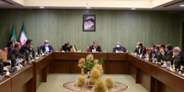 وزیر جهادکشاورزی در نشستی با استاندار و مجمع نمایندگان هرمزگان