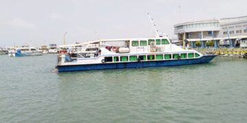 مردم نباید بدانند که مسئولان درباره افزایش قیمت بلیت شناورها چه تصمیمی می گیرند ؛ بنویسید تکذیب بخوانید تائید