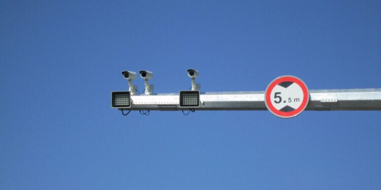 صوبه شورا برای خرید دوربین های پلاک خوان؛