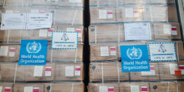 با ضرب الاجل دادستان مرکز هرمزگان محقق شد: ترخیص ۱۱ کانتینر سرم اهدایی سازمان بهداشت جهانی