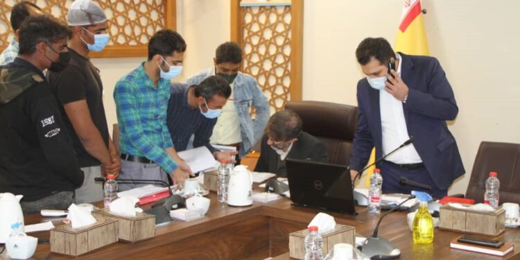 میز ارتباطات مردمی وزارت نفت در شرکت گاز هرمزگان دایر شد