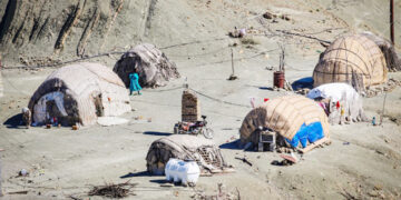 خیز بلند جوانان روستای تریش برای محرومیت زدایی اگر مسئولان به وعده شان عمل کنند نرخ بیکاری را به صفر می رسانیم