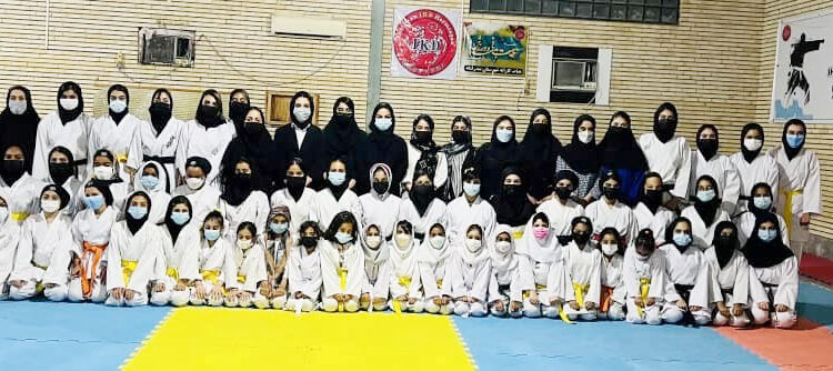 برگزاری مسابقات کاراته قهرمانی بانوان شهرستان بندرلنگه به مناسب روز شهدا