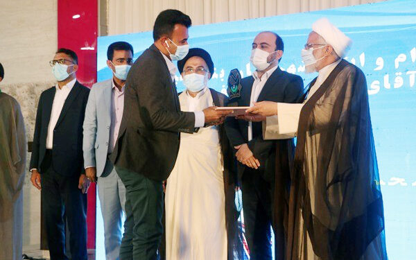 300 نفر از نیکوکاران و حامیان اکرام ایتام در هرمزگان تجلیل شدند