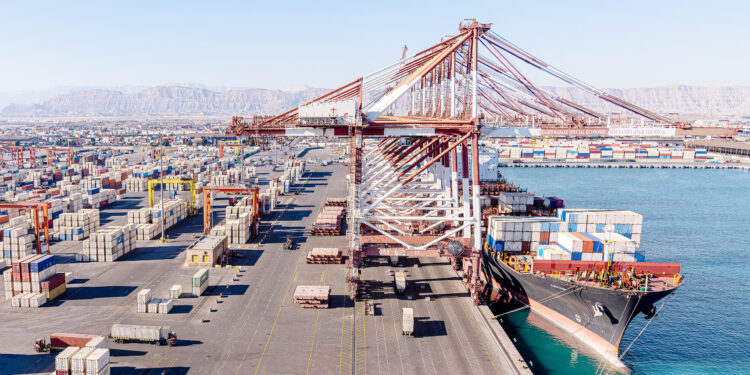 پیش بینی جذب 10 هزار میلیارد ریال سرمایه گذاری در بندر شهیدرجایی