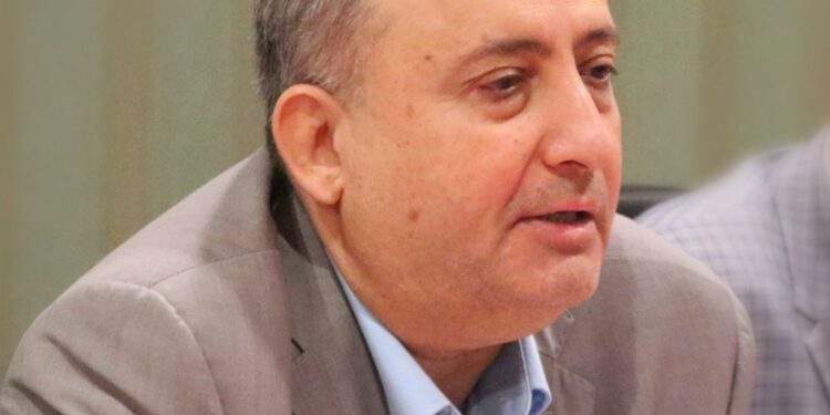 رئیس اتاق بازرگانی در دیدار با دستیار ویژه وزارت خارجه: معرفی ظرفیت های اقتصادی هرمزگان مهمترین هدف ما در حوزه بین الملل است