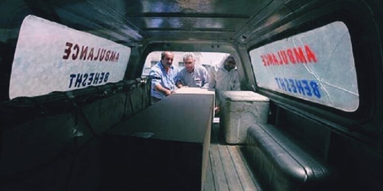 اعتراض صاحب عزا در بشاگرد نسبت به پرداخت هزینه گزاف برای انتفال متوفی