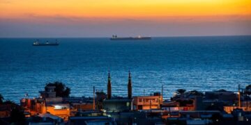 بازی روزگار در سواحل خلیج فارس