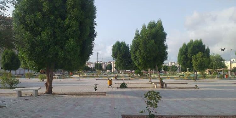 بوستان شهرک پیامبر اعظم (ص) بندرعباس بدون پارک کودک است