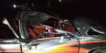 تراژدی جاده جاسک ادامه دارد؛ چهار مجروح در تصادف شبانه با شتر