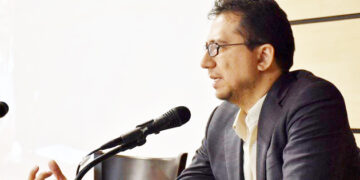 توان دانشکده اميرکبير صرف تربيت متخصصين دريا محور مي شود