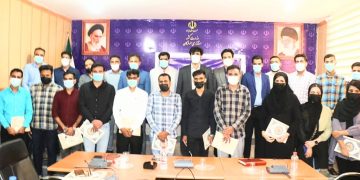 فرماندار خمیر در مراسم تجلیل از خبرنگاران؛ رسانه ها نقش پررنگی در توسعه یک اجتماع دارند