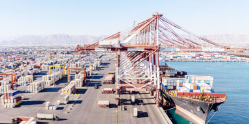 جابه‌جایی انواع کالا در بنادر هرمزگان از ۹۴ میلیون تُن فراتر رفت