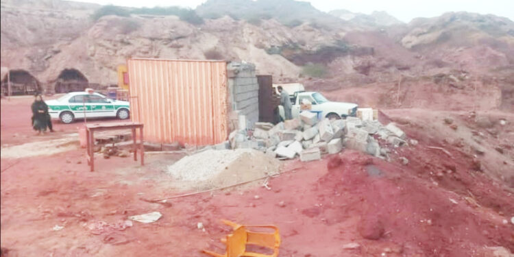 آزادسازی یک و نیم کیلومتر از حریم دریا در محدوده معدن خاک سرخ جزیره هرمز