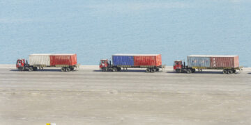 مشاور مدیرعامل سازمان بنادر و دریانوردی: بنادر سیریک و جاسک در اولویت تسهیلِ تجارت با کشورهای حاشیه خلیج فارس هستند