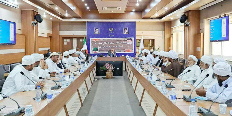 استاندار: وحدت شیعه و سنی در هرمزگان مثال‌زدنی است