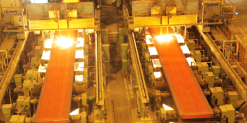 فراتر از محدودیت‌ها با همدلی و برنامه‌ریزی؛ سومین رکورد ماهانه فولاد هرمزگان به ثبت رسید