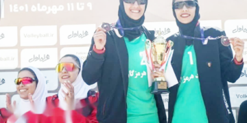 آزاد والیبال ساحلی زنان کشور