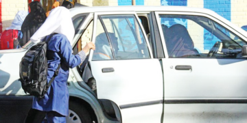 مشکل سرویس‌های مدارس باید حل شود