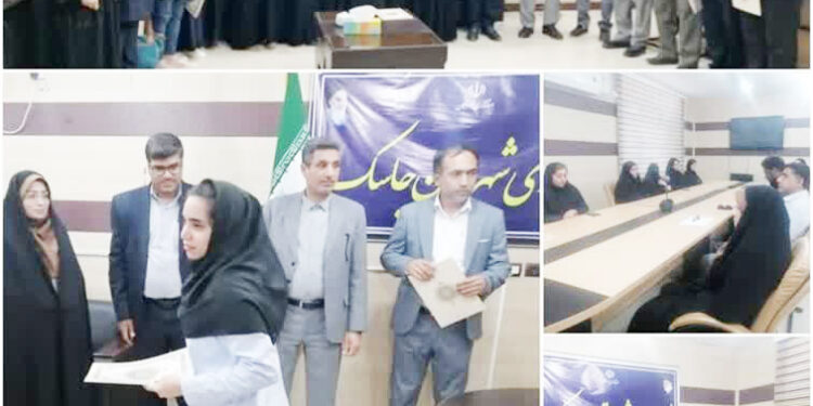 مسوولین شهرستان جاسک از بانوان فوتسالیست دهیاری جاسک کهنه تجلیل کردند