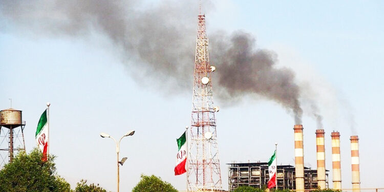 صنایع غرب بندرعباس اخطار زیست‌ محیطی گرفتند