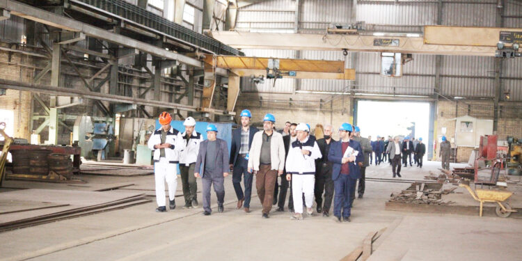 رئیس هیأت مدیره شرکت ملی نفتکش ایران در بازدید از مجتمع کشتی سازی فراساحل؛ کاری کنید تا شرکت ملی نفتکش به جایی غیر از ایزوایکو فکر نکند
