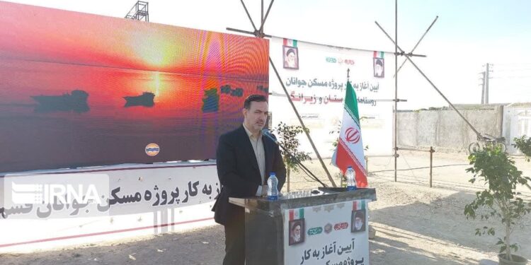 مدیرعامل سازمان منطقه آزاد: خدمت به مردم مهم‌ترین آرمان طرح مسکن جوانان جزیره قشم است