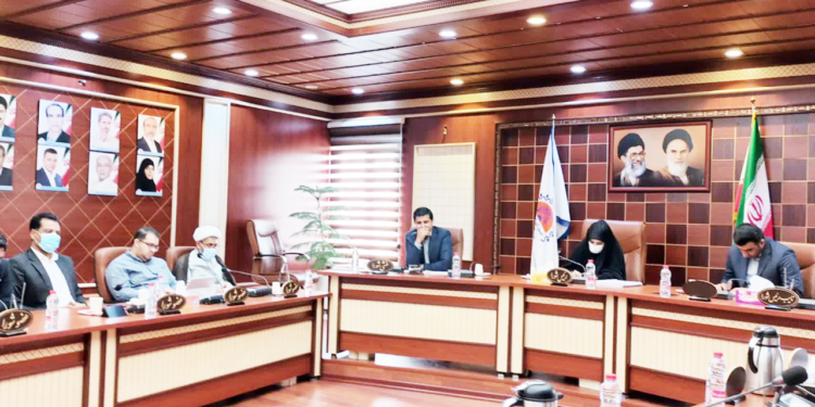 رگبار طعنه های شورایی ها در نطق های آتشین